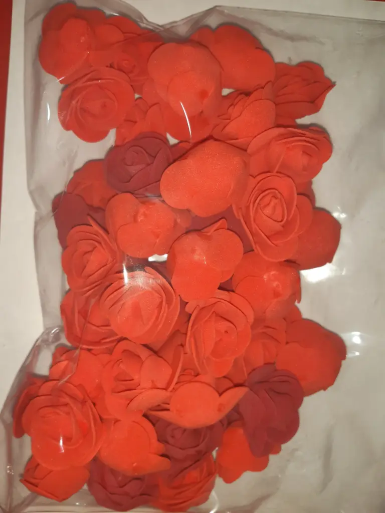 Adorno Flor Roja Pieza